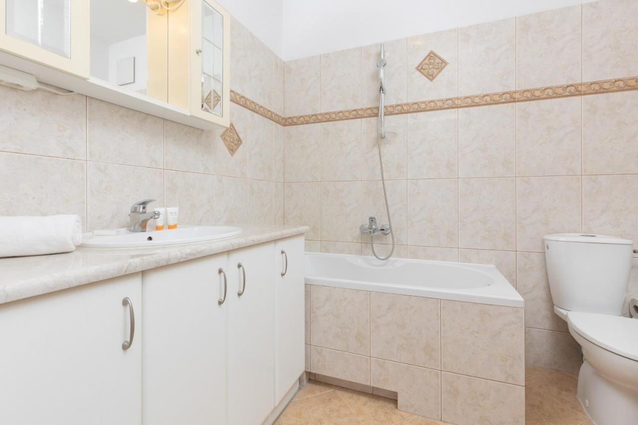Belgradzka Apartment Warsaw By Noclegi Renters Eksteriør bilde